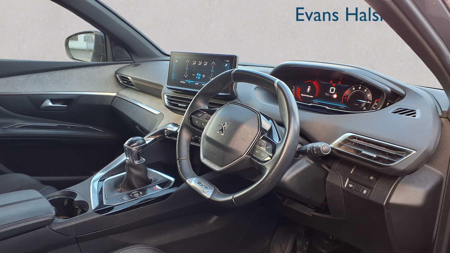 Used Peugeot 3008 2021 for sale - 76636667: Photo 4