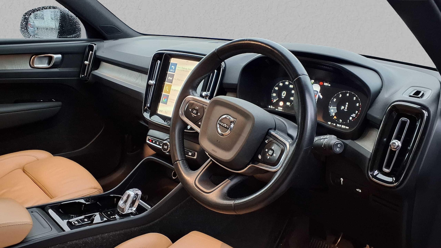 Used Volvo XC40 2021 for sale - 76598307: Photo 4