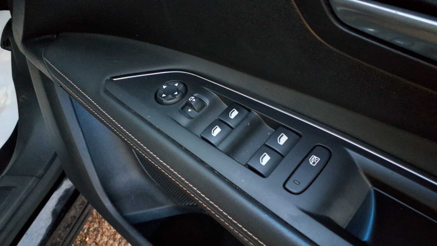 Used Peugeot 3008 2020 for sale - 76351630: Photo 16