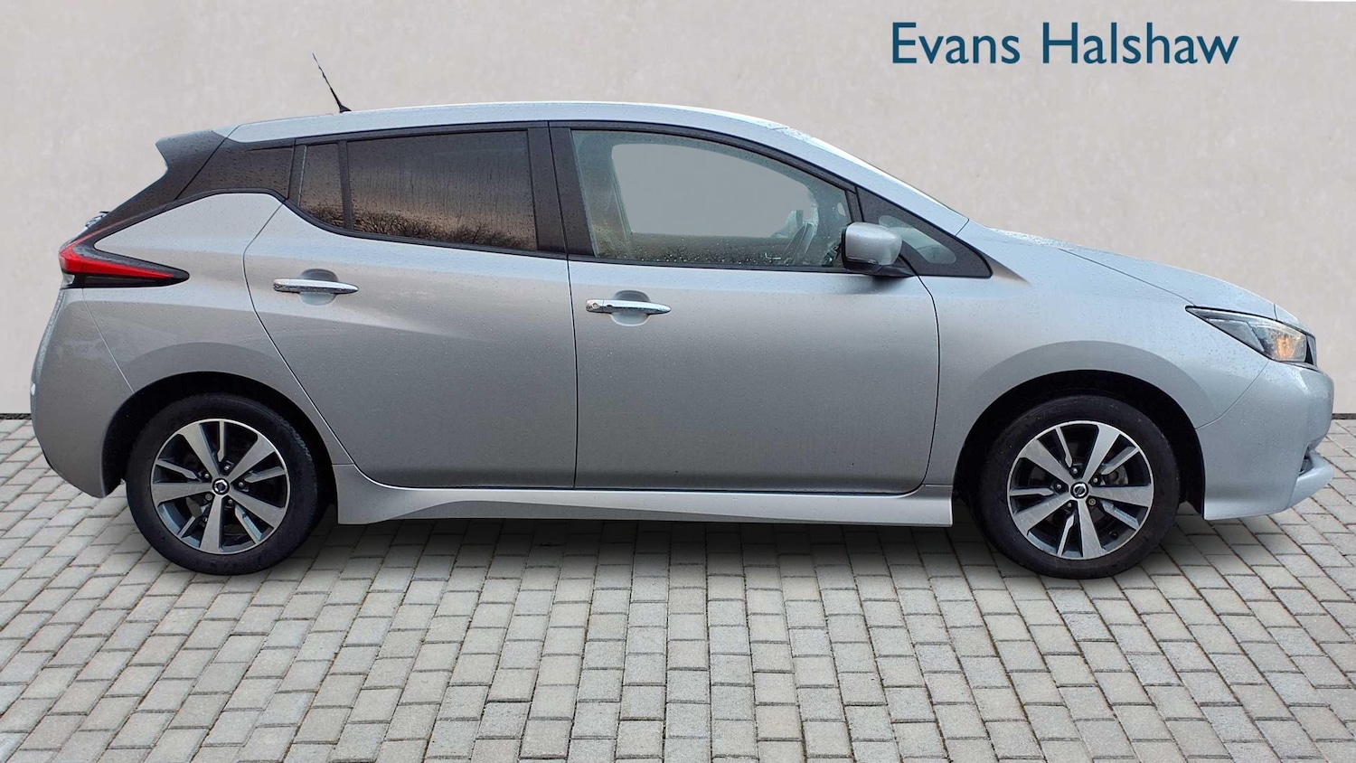 Used Nissan Leaf 2021 for sale - 76902343: Photo 2