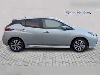 Used Nissan Leaf 2021 for sale - 76902343: Photo