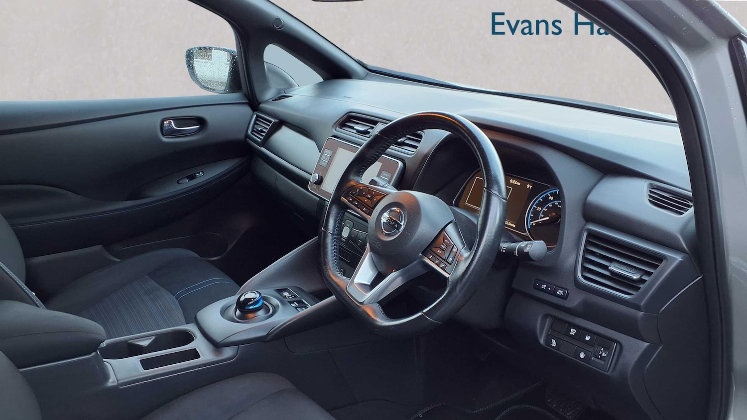 Used Nissan Leaf 2021 for sale - 76902343: Photo 4