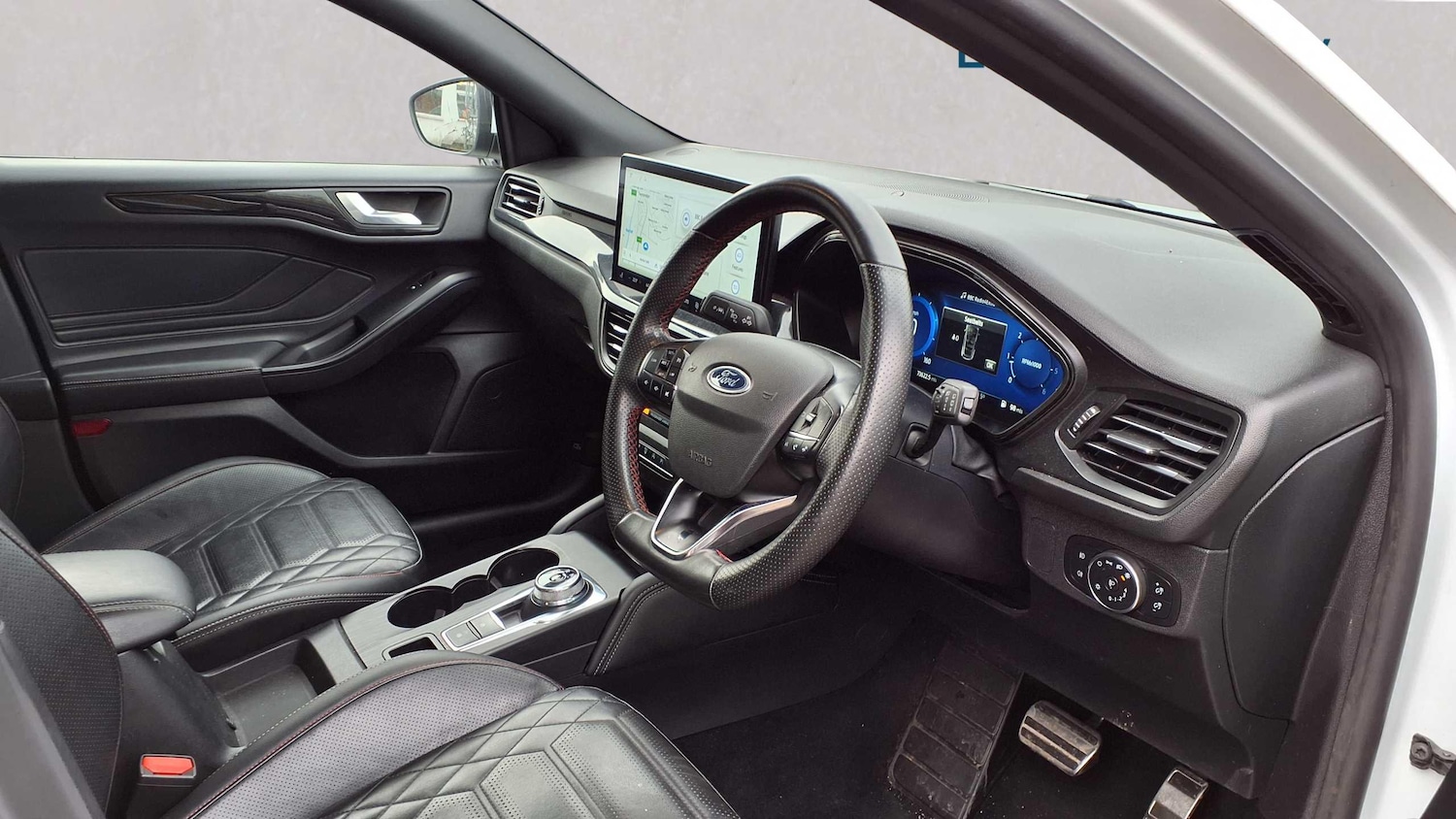 Used Ford Focus 2022 for sale - 76718269: Photo 4