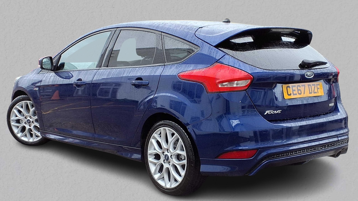 Used Ford Focus 2017 for sale - 76316137: Photo 2