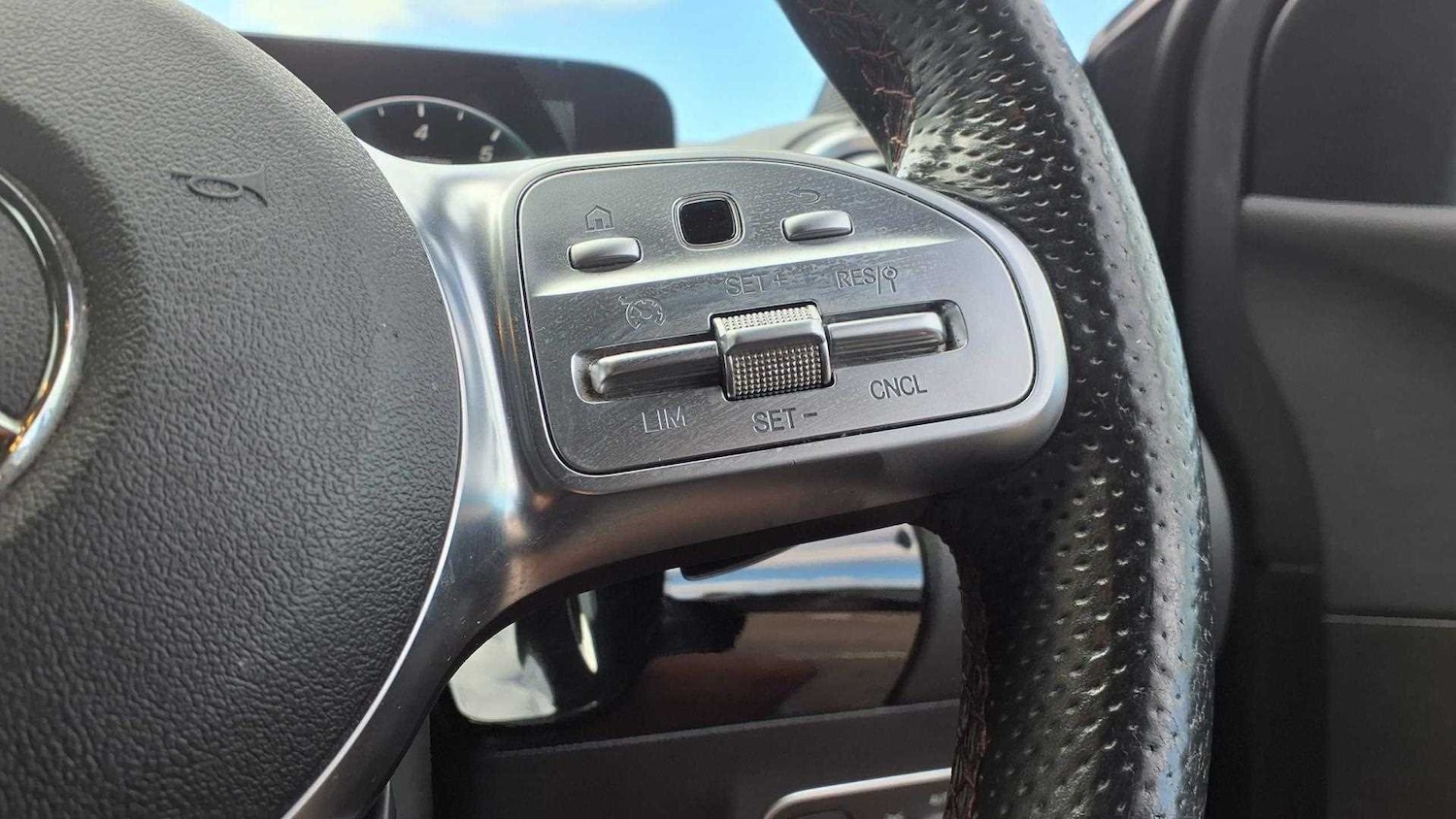 Used Mercedes-Benz B Class 2020 for sale - 76902441: Photo 16