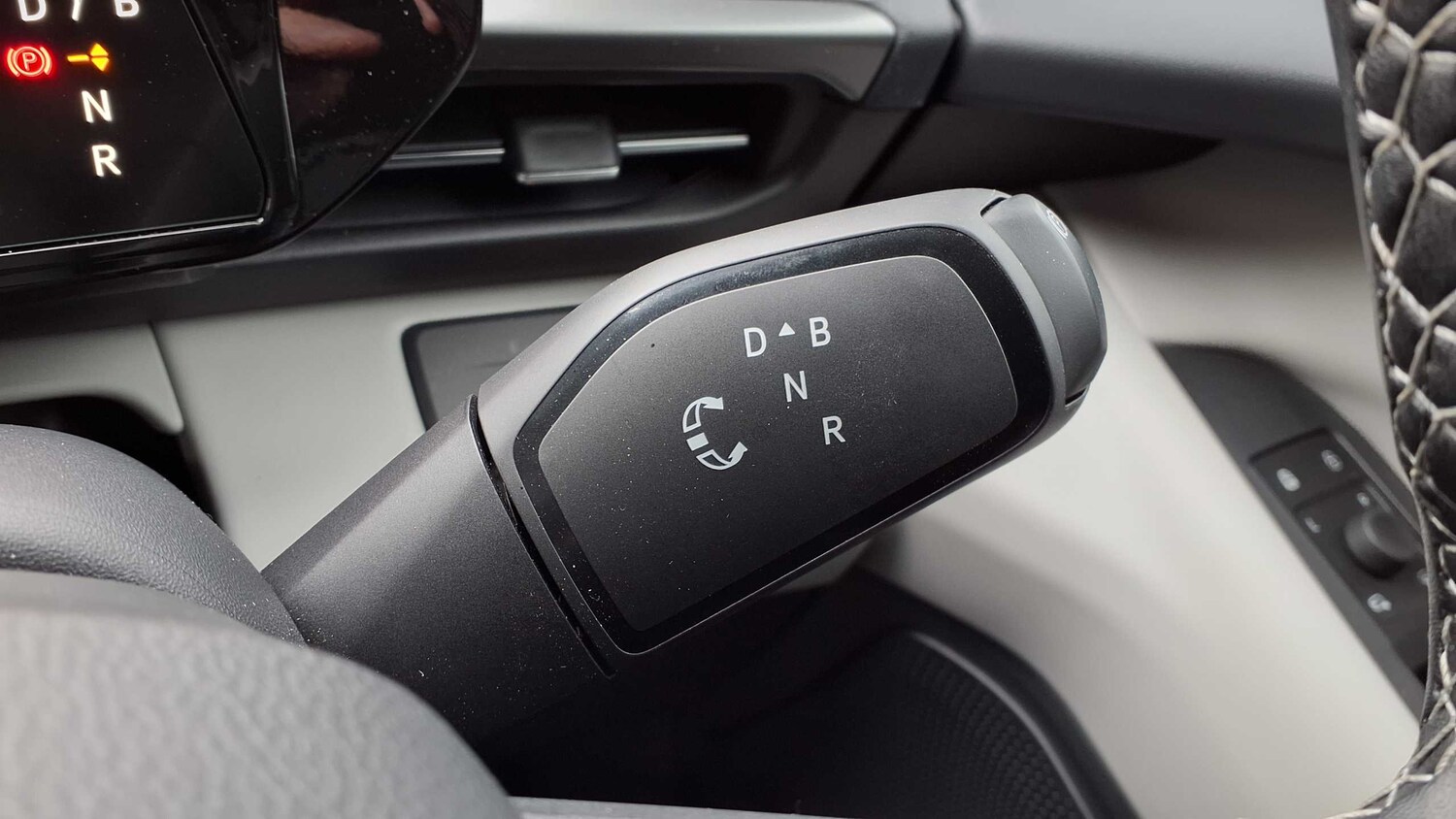 Used Ford Explorer 2025 for sale - 77553180: Photo 17