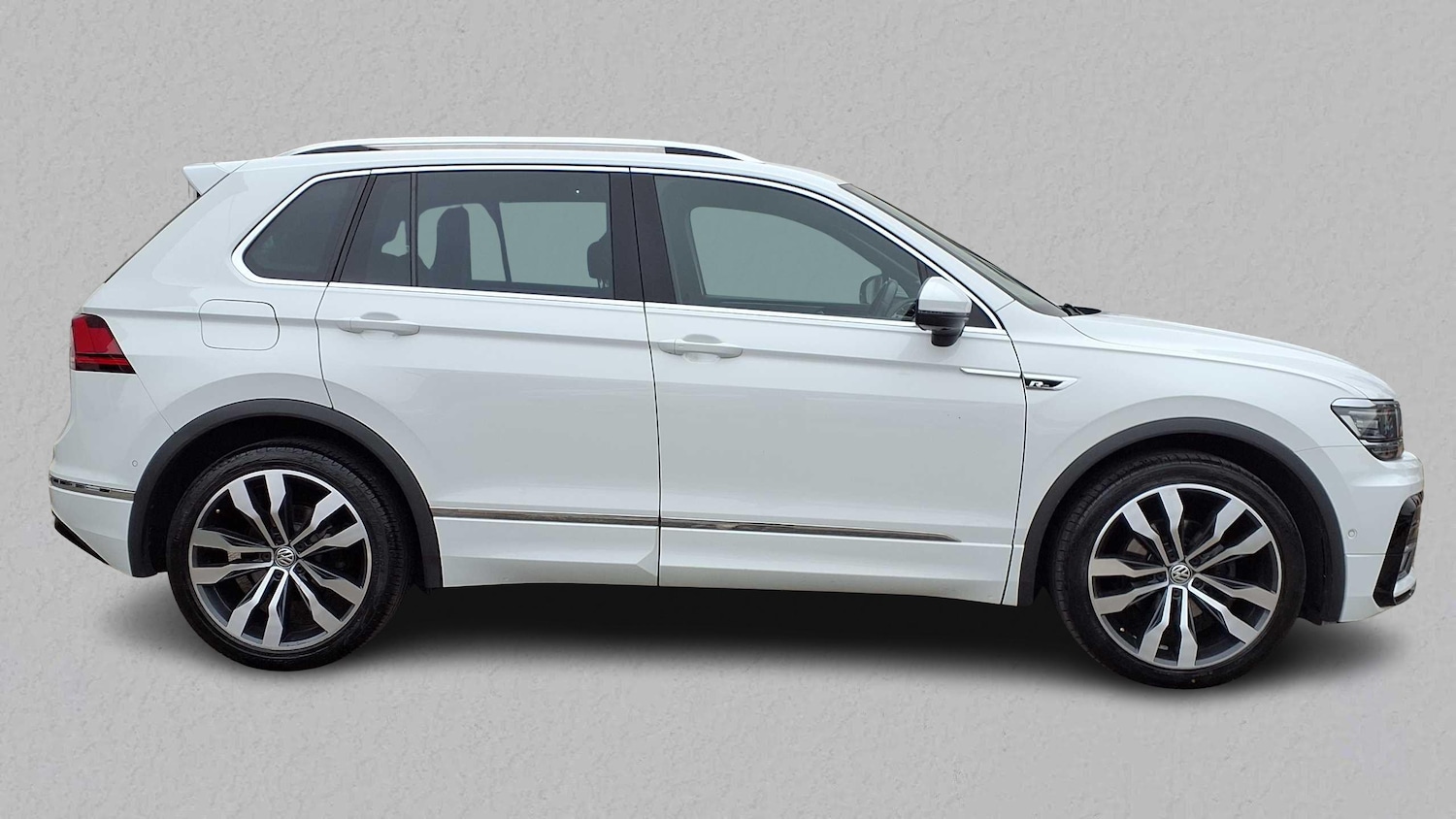 Used Volkswagen Tiguan 2020 for sale - 76286466: Photo 3