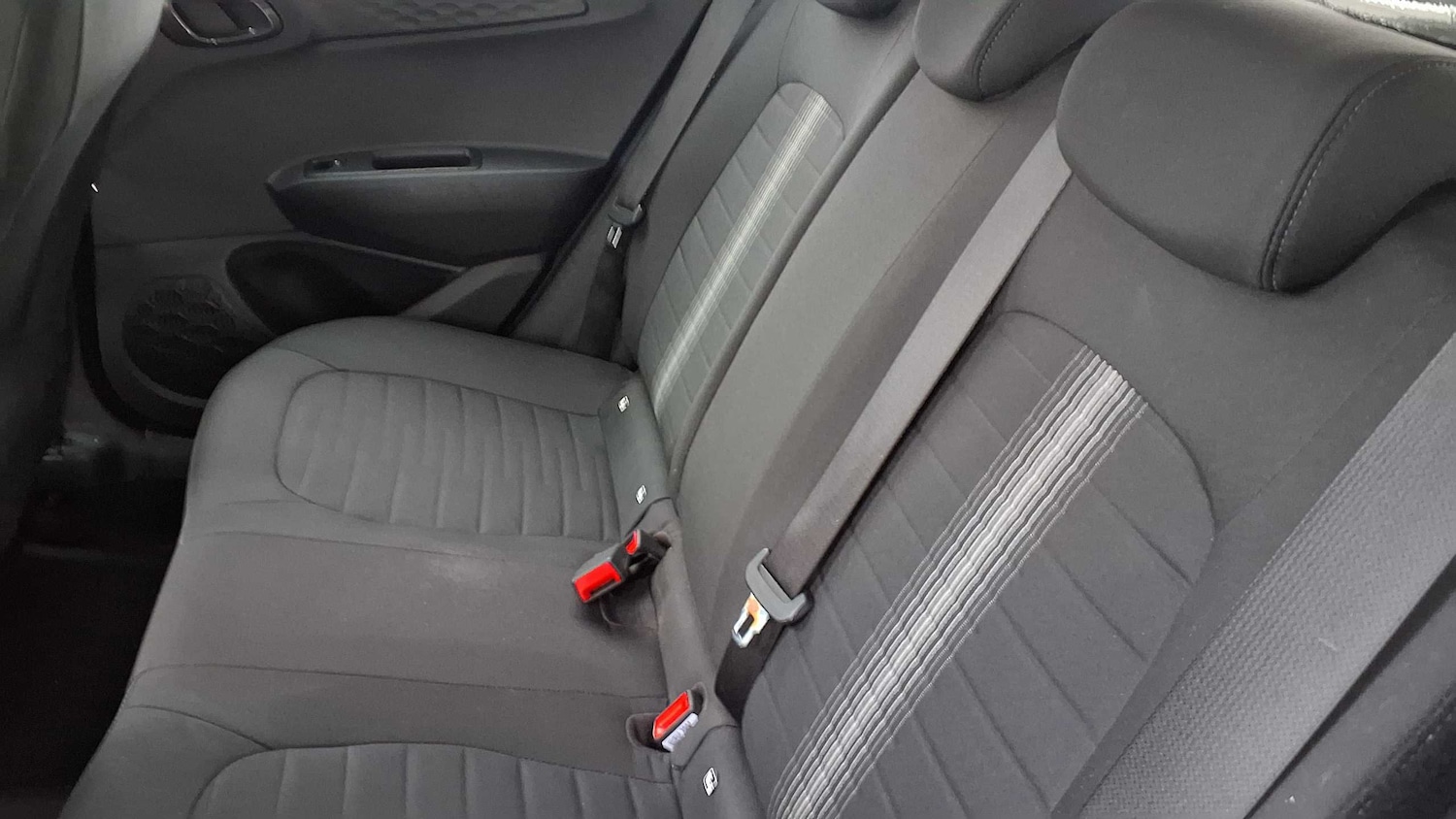 Used Hyundai i10 2023 for sale - 76373836: Photo 13