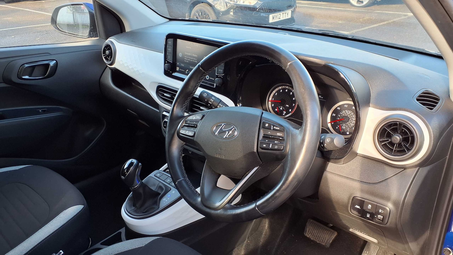 Used Hyundai i10 2023 for sale - 76373836: Photo 5