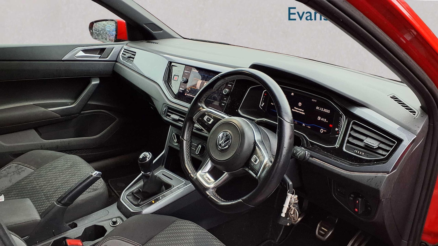 Used Volkswagen Polo 2018 for sale - 76774210: Photo 4