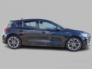 Used Ford Focus 2022 for sale - 76339692: Photo