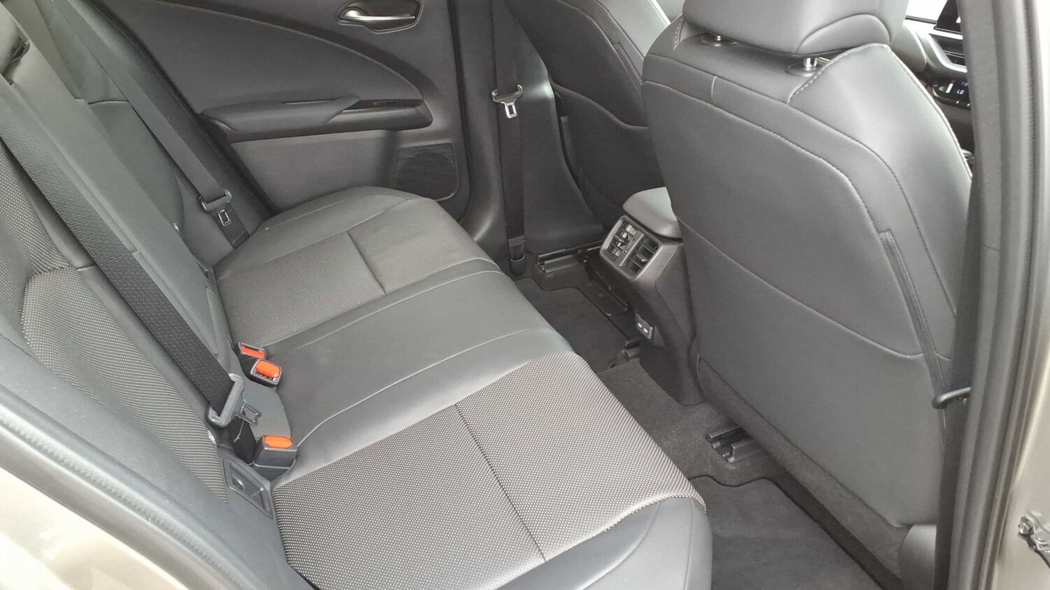 Used Lexus UX 2023 for sale - 78137638: Photo 12