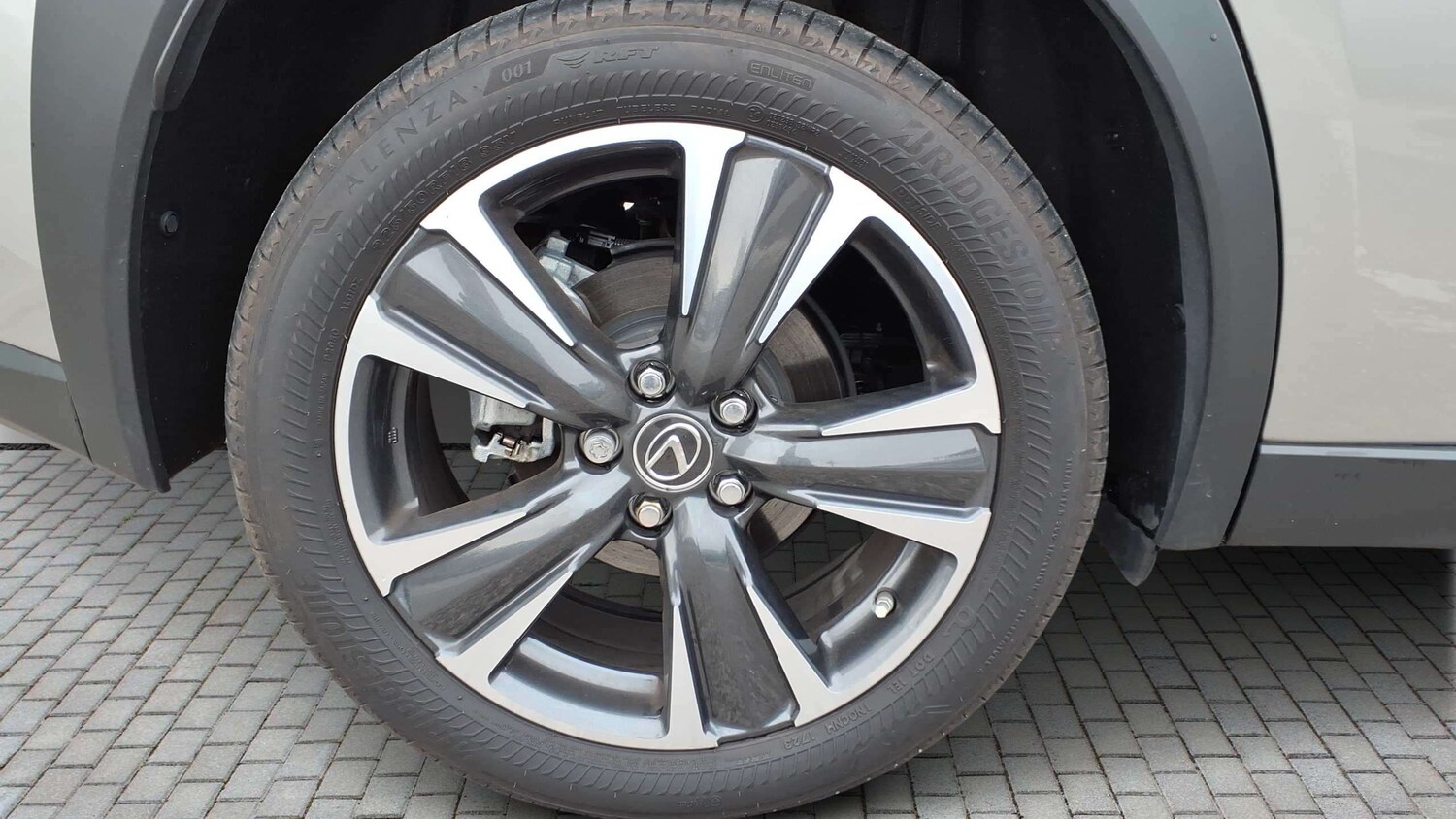 Used Lexus UX 2023 for sale - 78137638: Photo 6