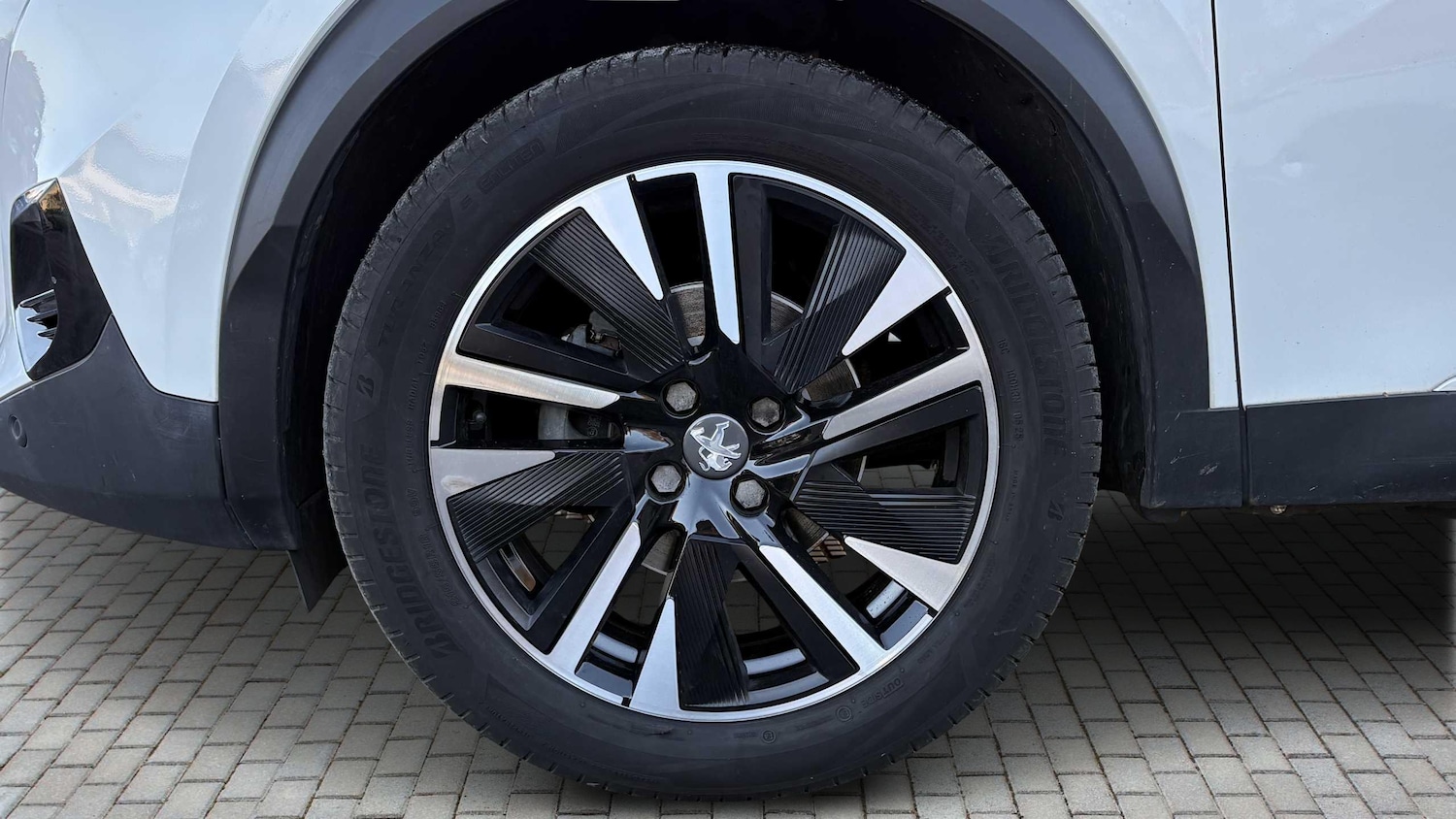 Used Peugeot 2008 2020 for sale - 77943451: Photo 6