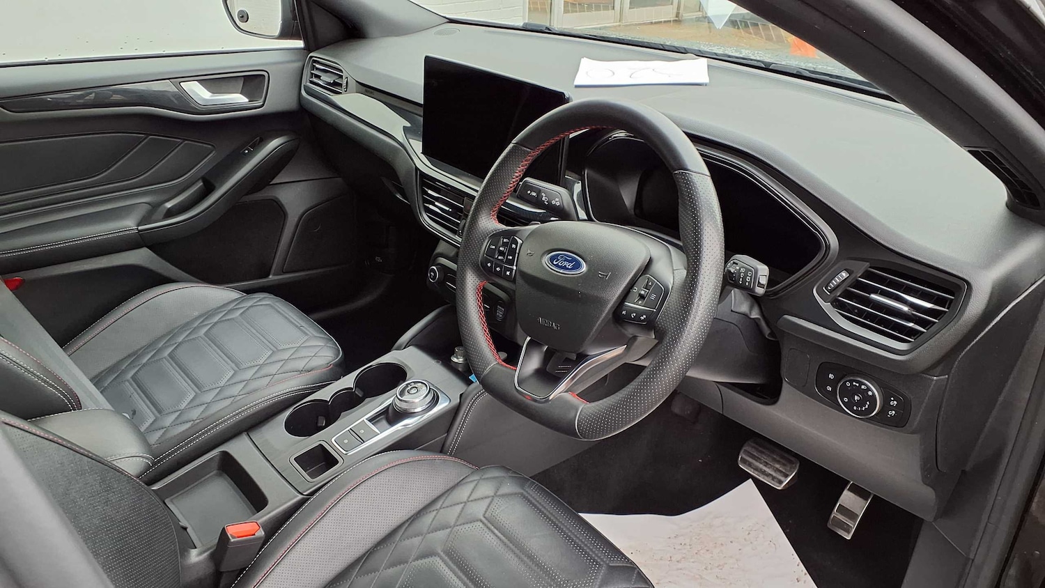 Used Ford Focus 2022 for sale - 76978910: Photo 9