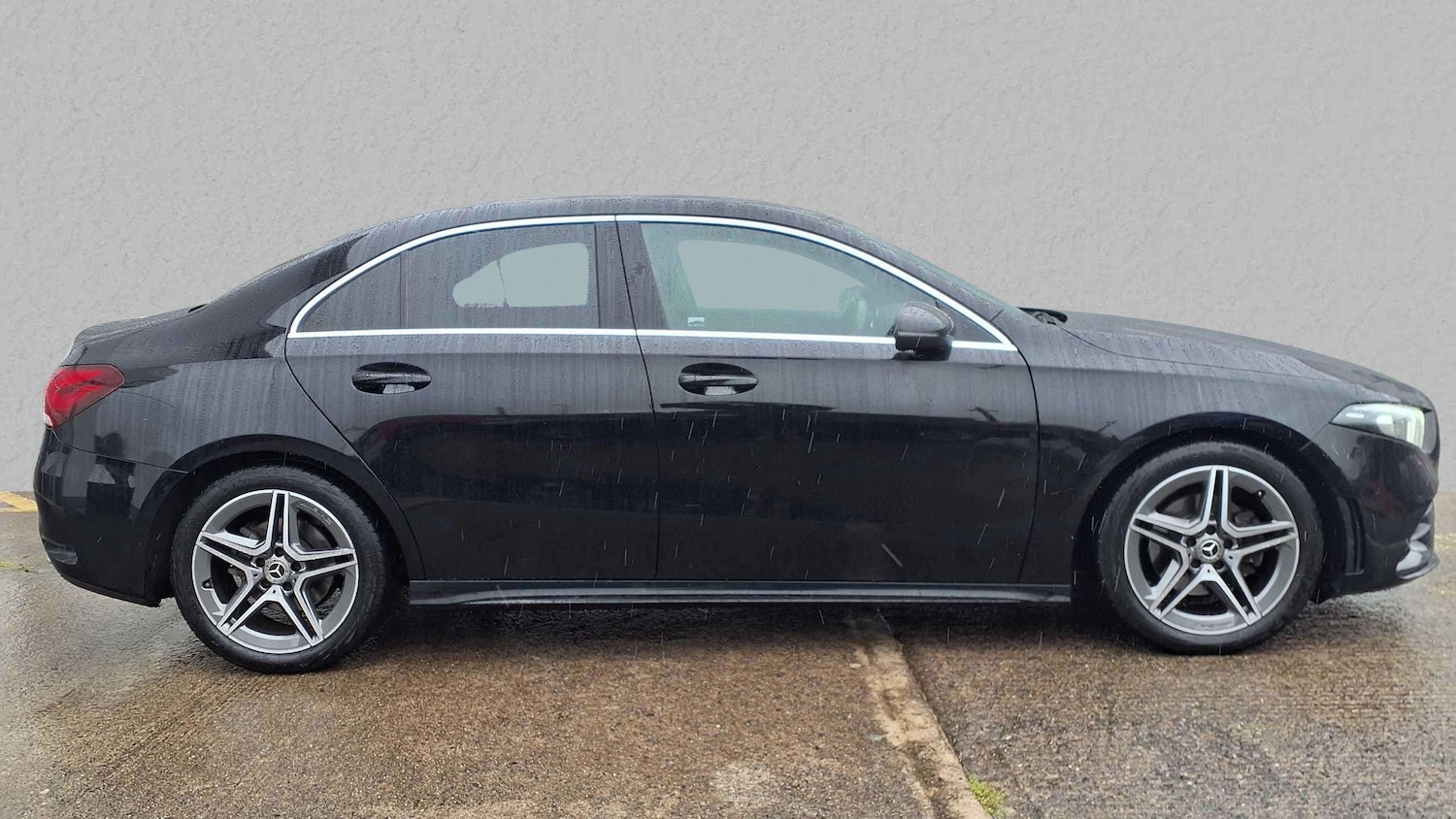 Used Mercedes-Benz A-Class 2020 for sale - 77983296: Photo 3