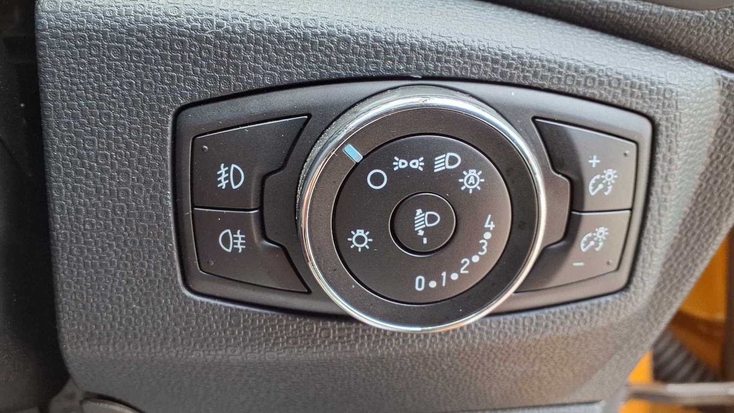 Used Ford Ecosport 2020 for sale - 76938241: Photo 21