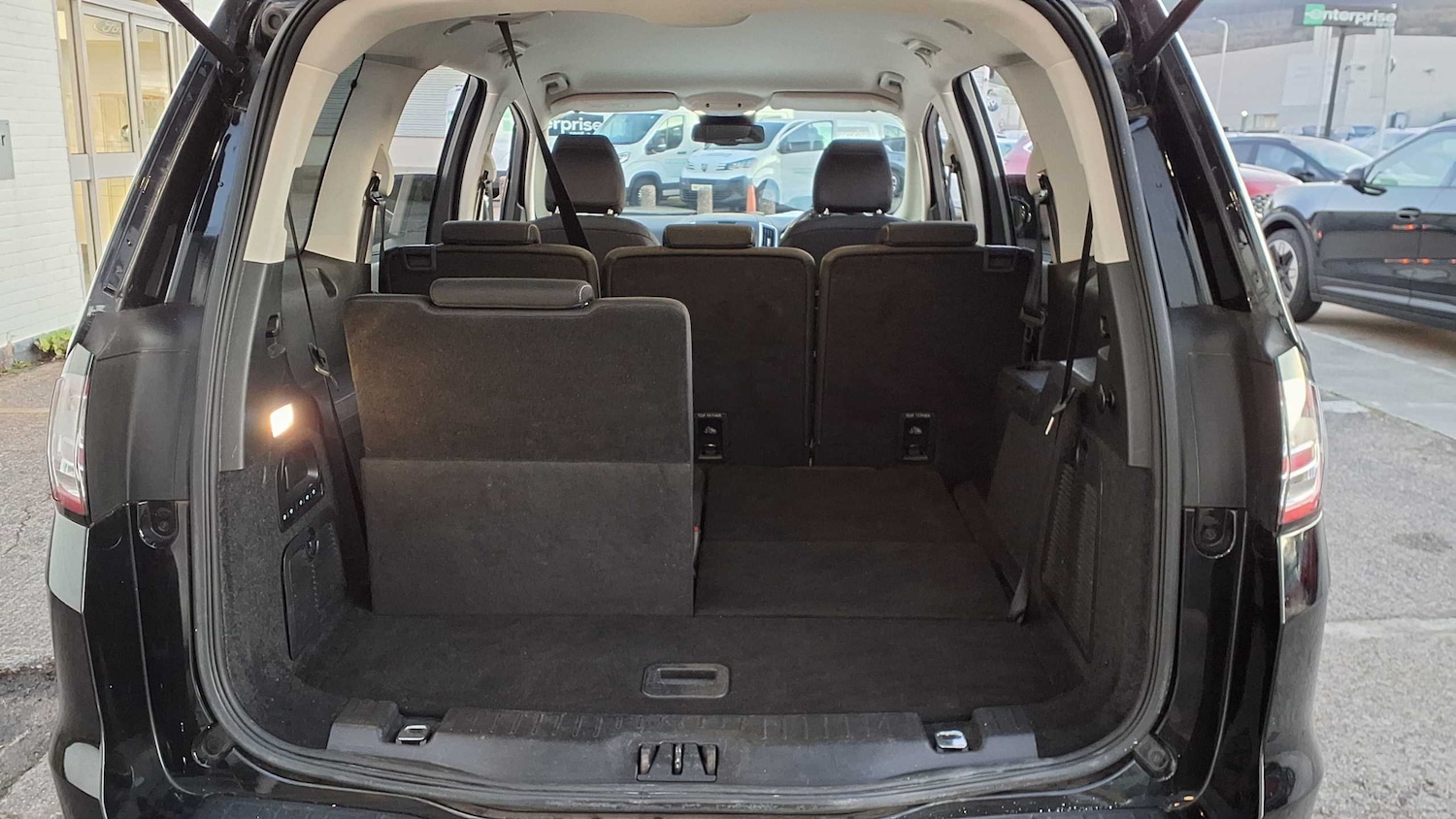 Used Ford Galaxy 2020 for sale - 76745987: Photo 11