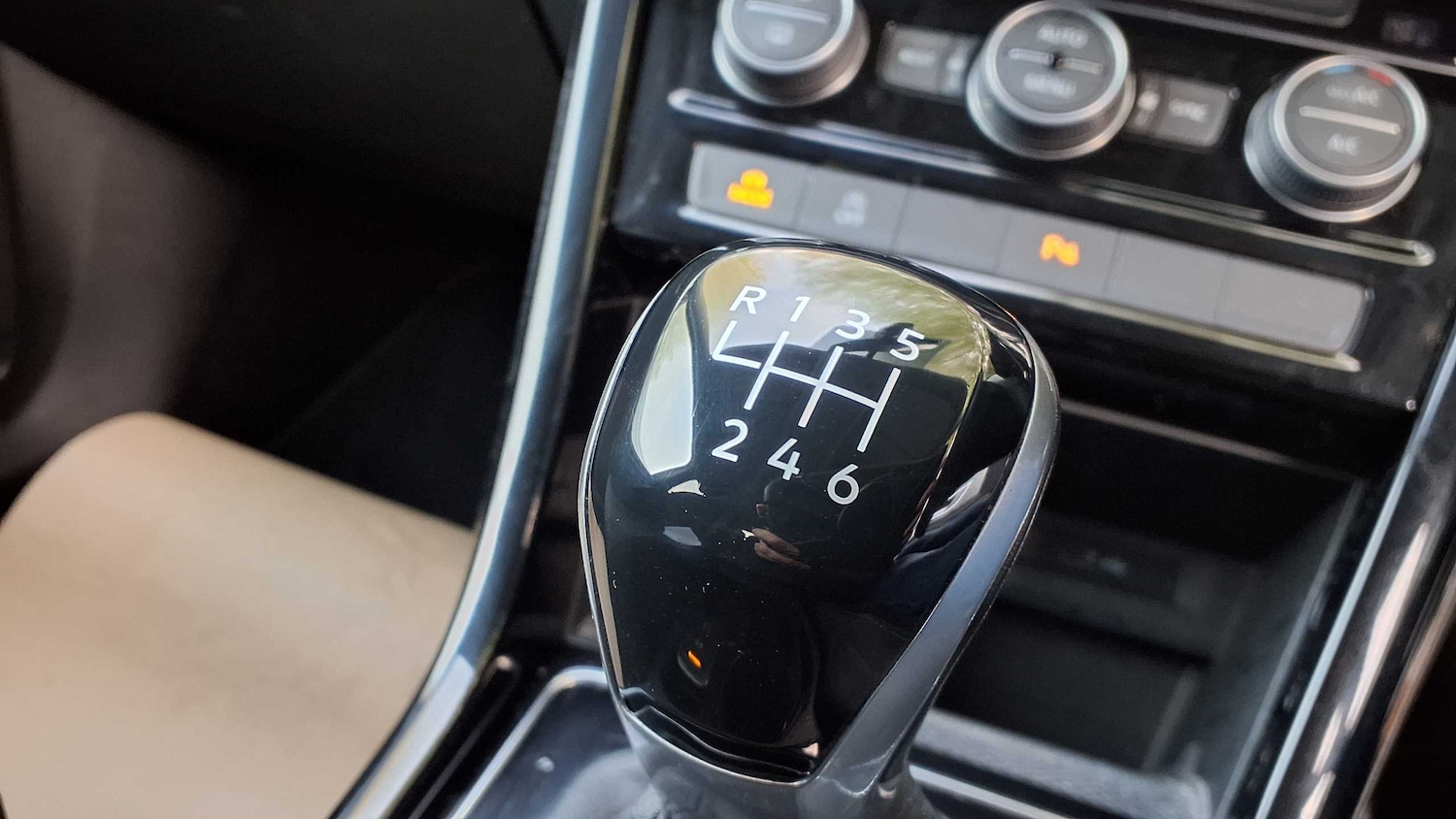 Used Volkswagen Touran 2022 for sale - 76351623: Photo 9