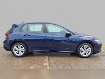 Used Volkswagen Golf 2023 for sale - 75841536: Photo