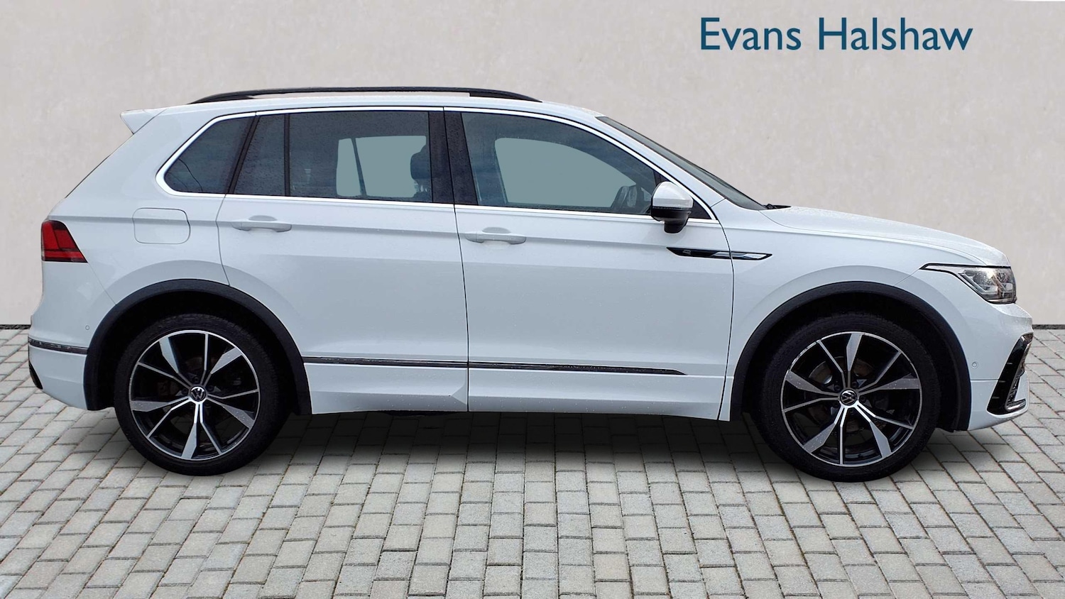 Used Volkswagen Tiguan 2021 for sale - 77158598: Photo 3