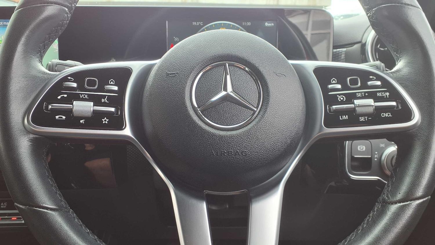 Used Mercedes-Benz A-Class 2018 for sale - 75841893: Photo 28