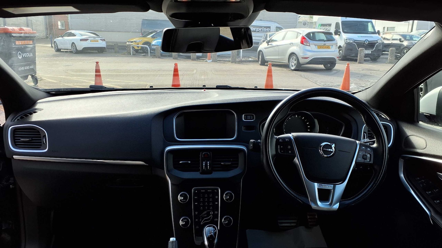 Used Volvo V40 2018 for sale - 76016082: Photo 13