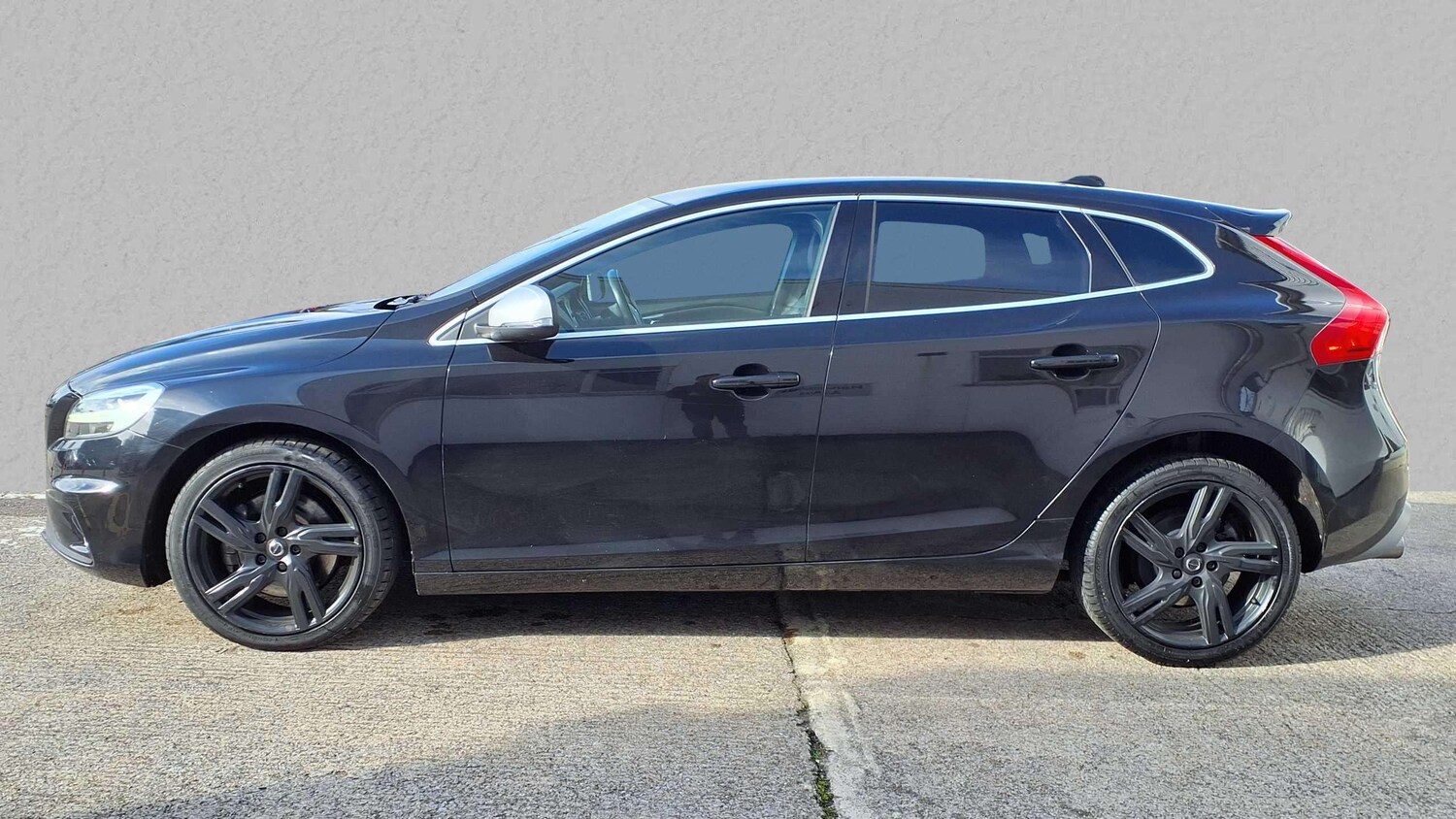 Used Volvo V40 2018 for sale - 76016082: Photo 6