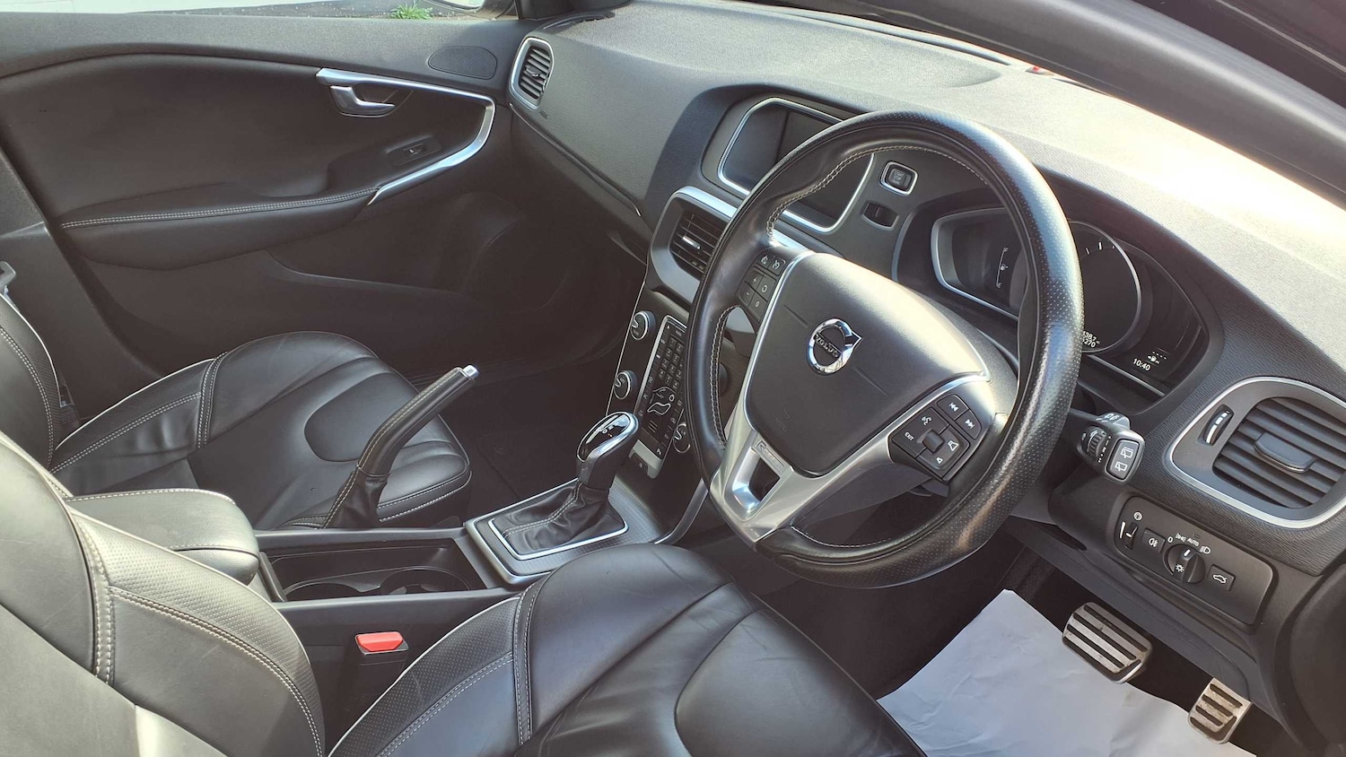 Used Volvo V40 2018 for sale - 76016082: Photo 9
