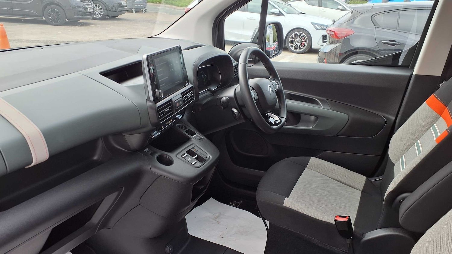 Used Citroen Berlingo 2022 for sale - 76598330: Photo 9