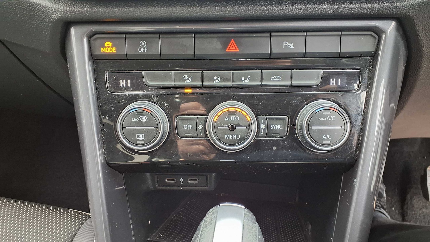 Used Volkswagen T-Roc 2021 for sale - 77628186: Photo 15