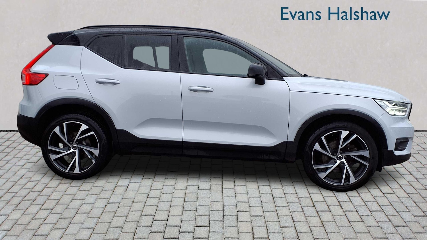 Used Volvo XC40 2020 for sale - 77308338: Photo 3