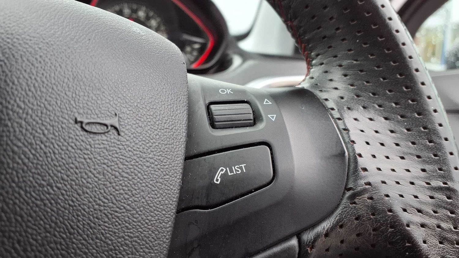 Used Peugeot 2008 2017 for sale - 75841565: Photo 16