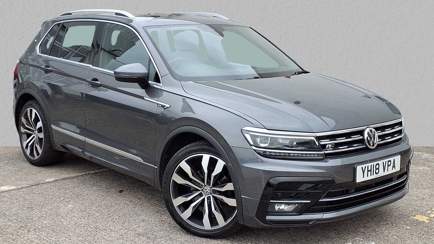 Used Volkswagen Tiguan 2018 for sale - 76316116: Photo 1