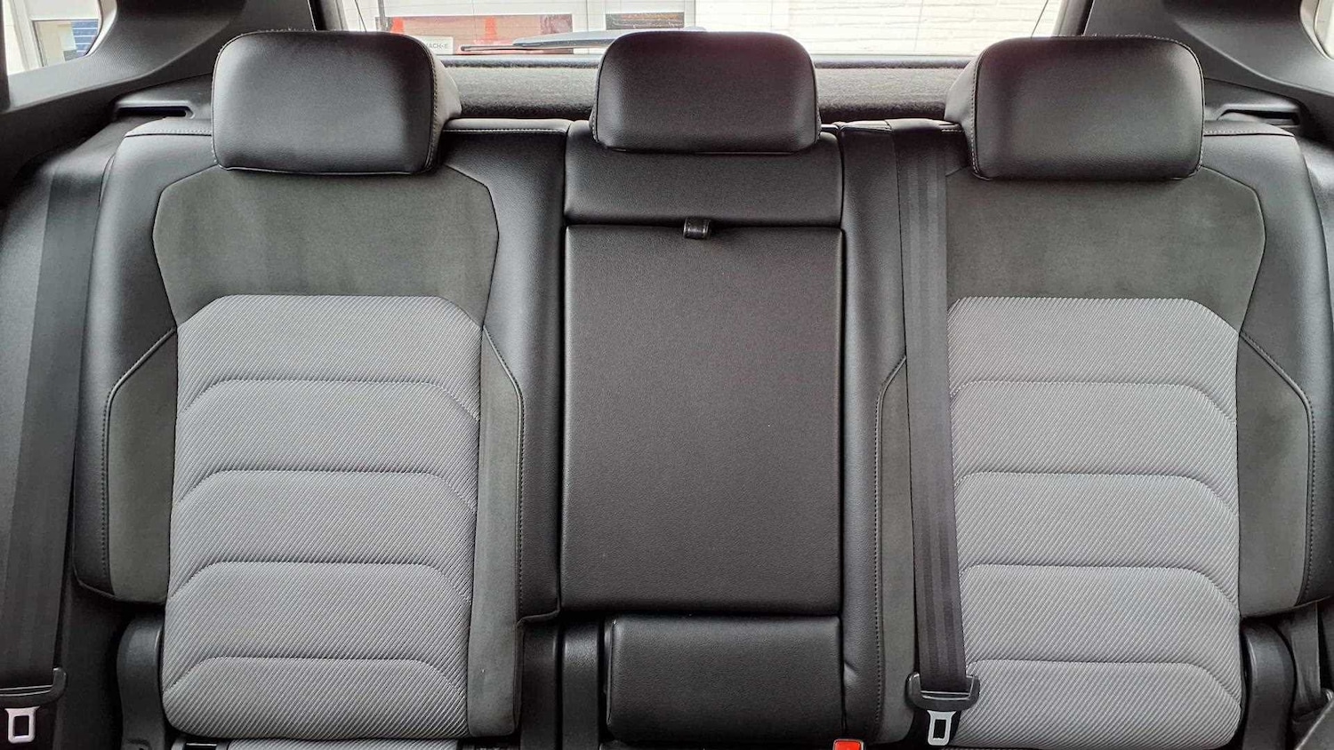 Used Volkswagen Tiguan 2018 for sale - 76316116: Photo 14