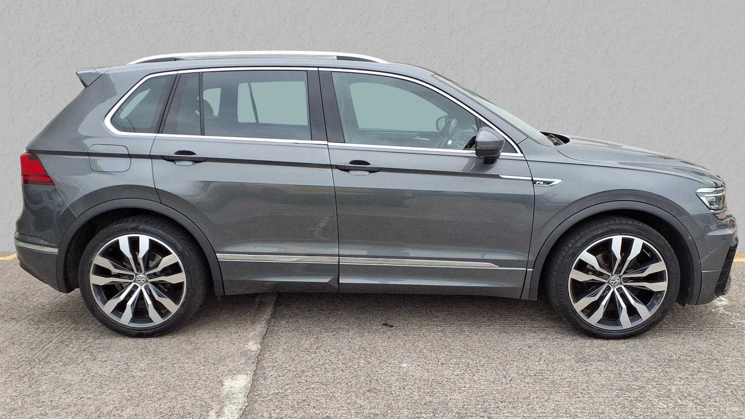 Used Volkswagen Tiguan 2018 for sale - 76316116: Photo 6