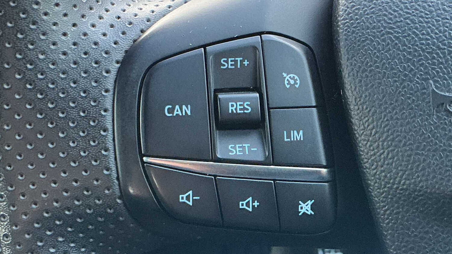 Used Ford Puma for sale - 77601312: Photo 21