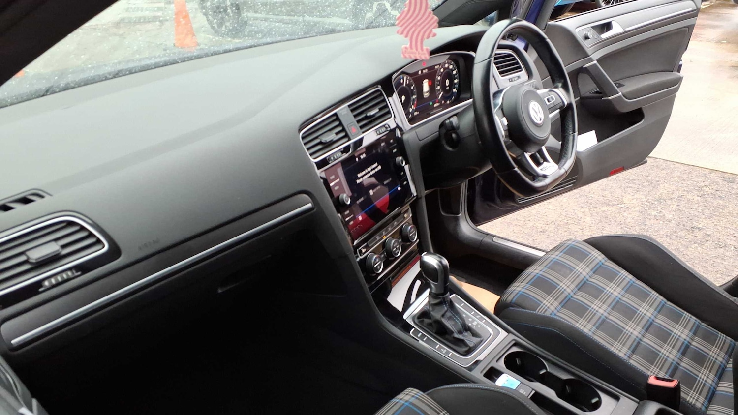 Used Volkswagen Golf 2020 for sale - 77810814: Photo 13