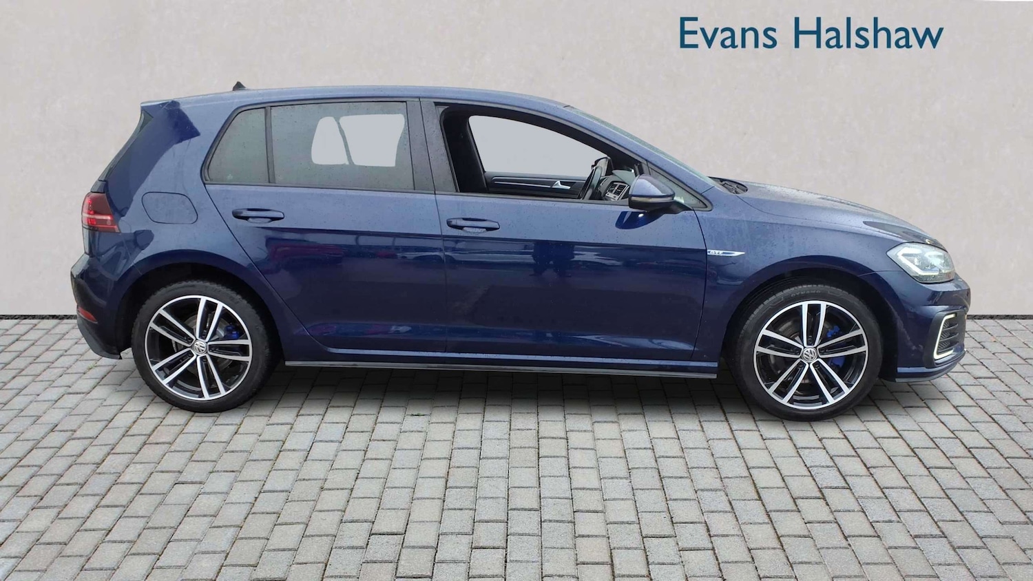 Used Volkswagen Golf 2020 for sale - 77810814: Photo 3