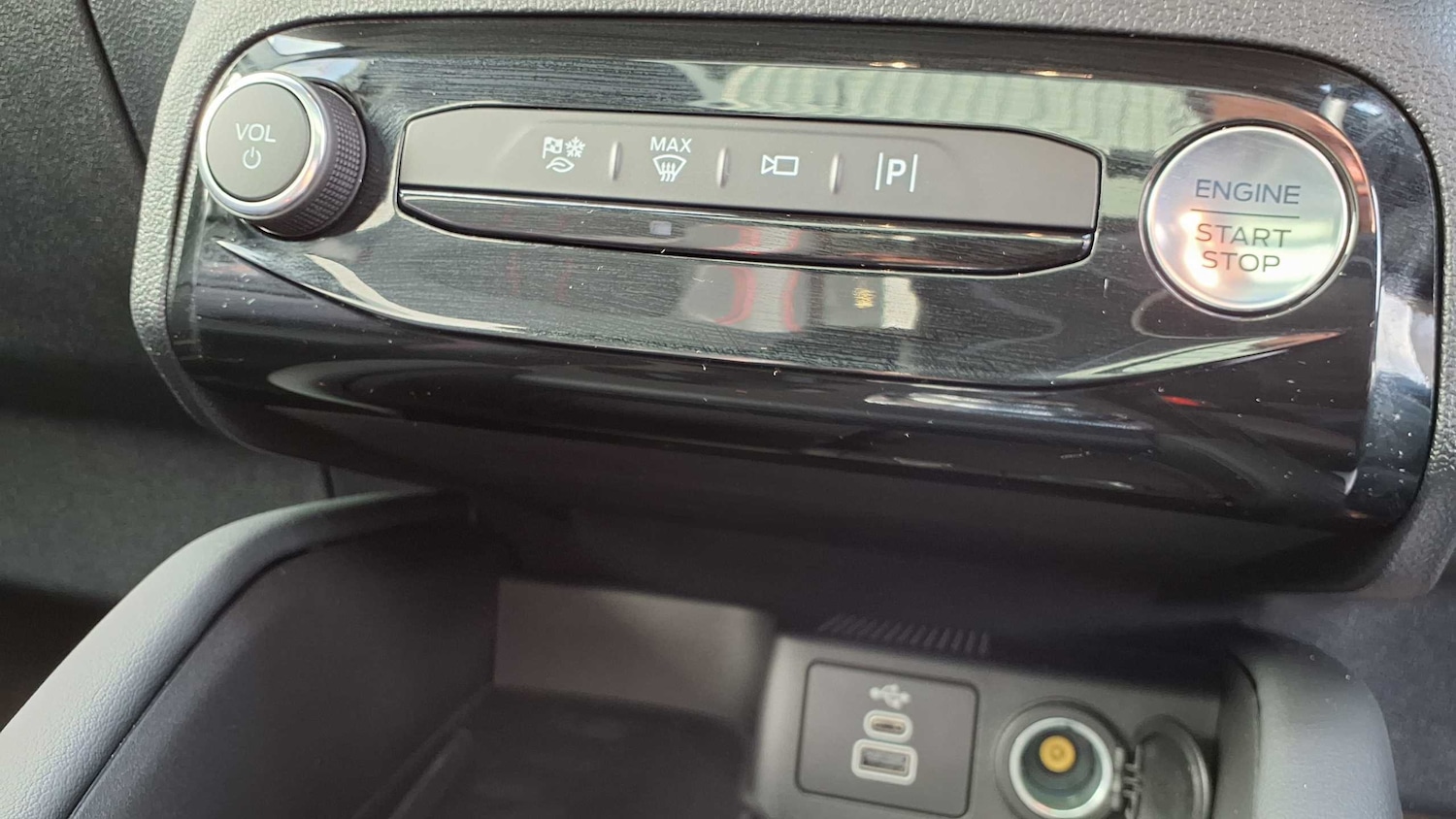 Used Ford Kuga 2025 for sale - 76978846: Photo 28