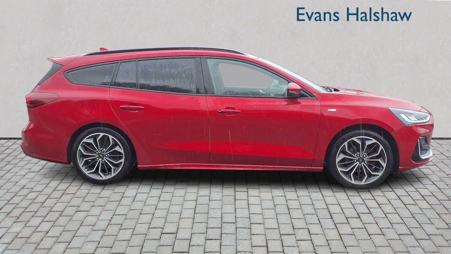 Used Ford Focus 2022 for sale - 76564404: Photo 2