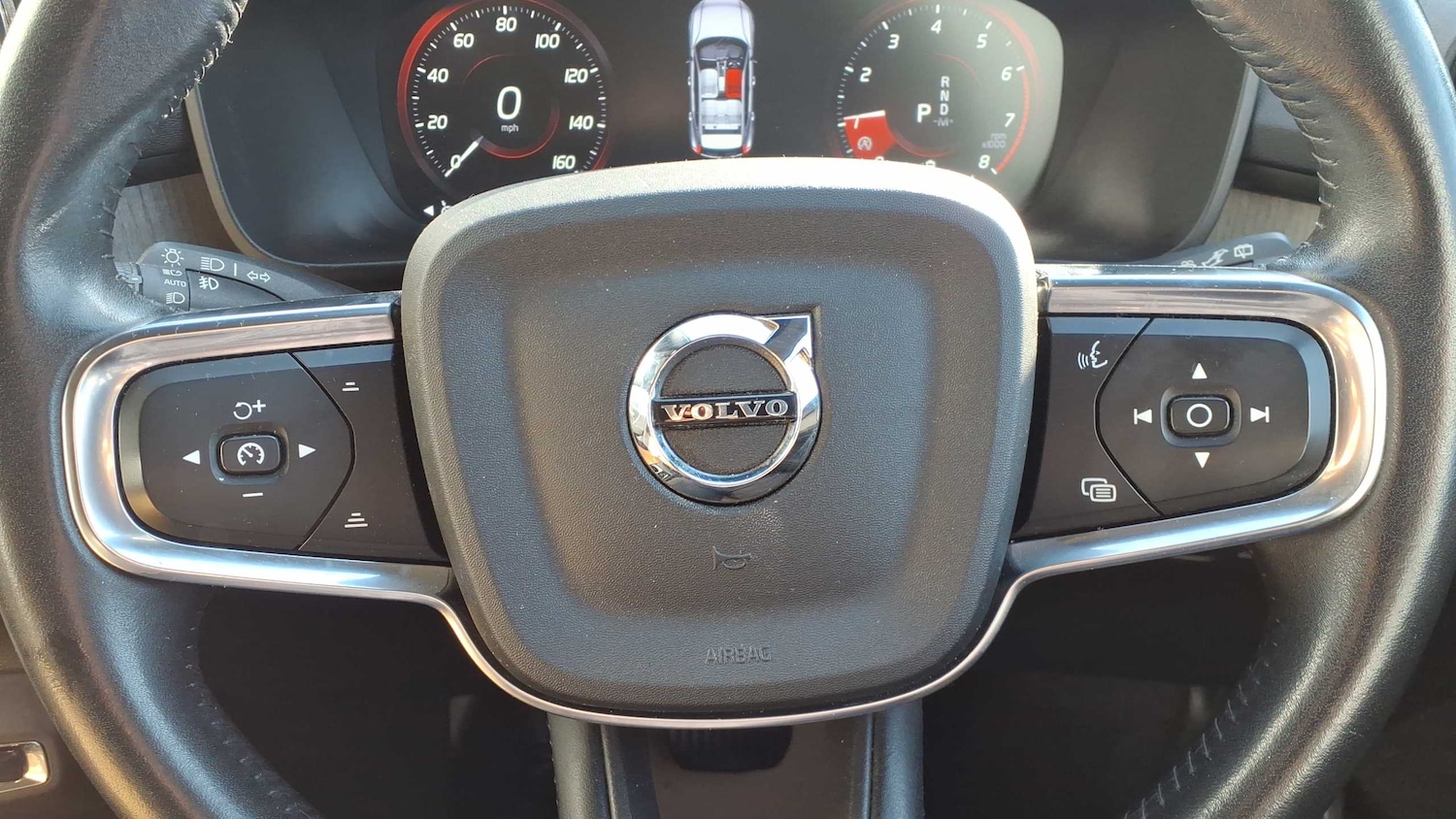 Used Volvo XC40 2020 for sale - 77810940: Photo 10