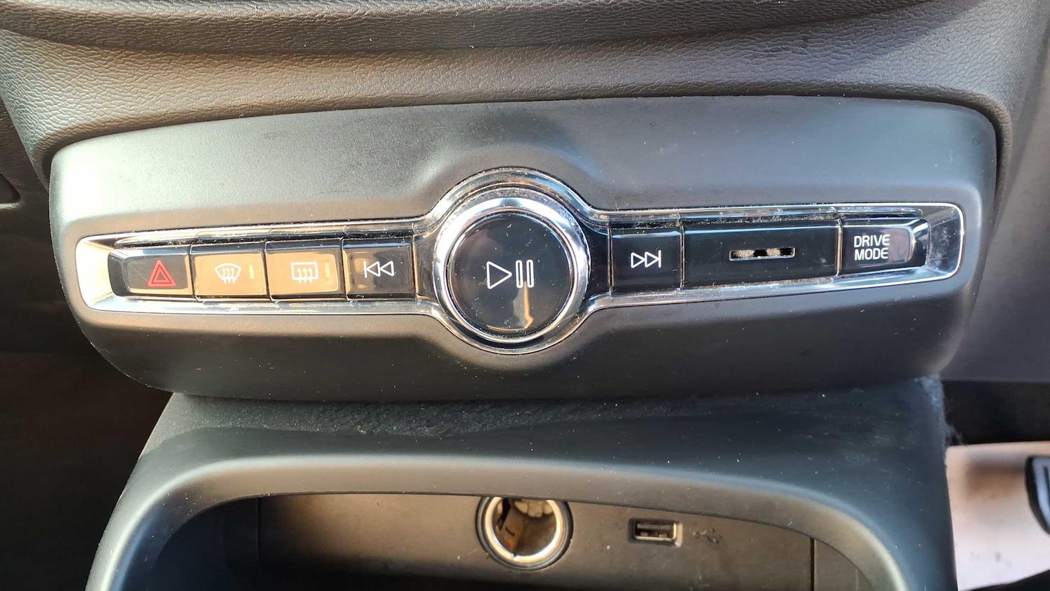 Used Volvo XC40 2020 for sale - 77810940: Photo 12