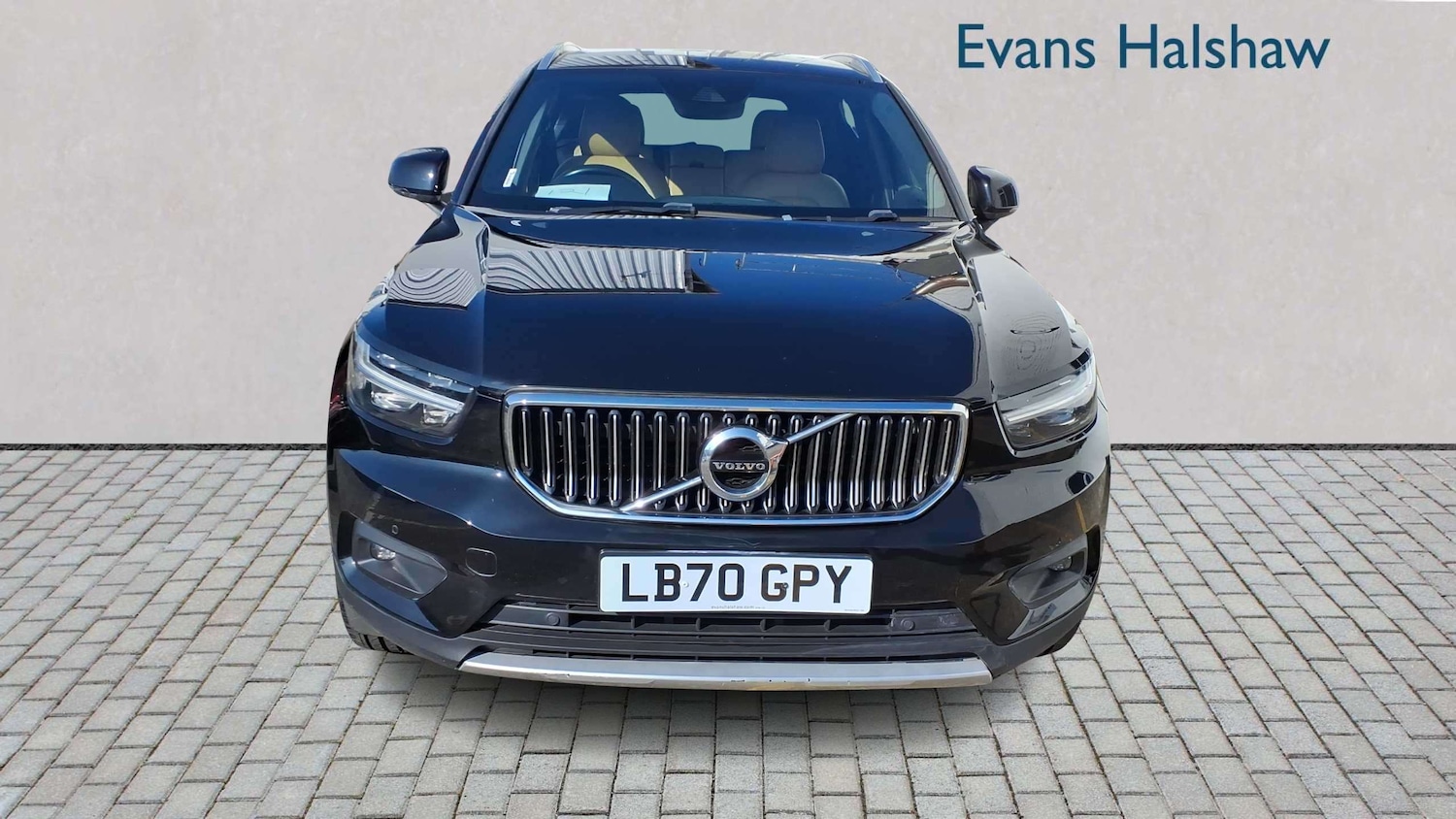 Used Volvo XC40 2020 for sale - 77810940: Photo 3