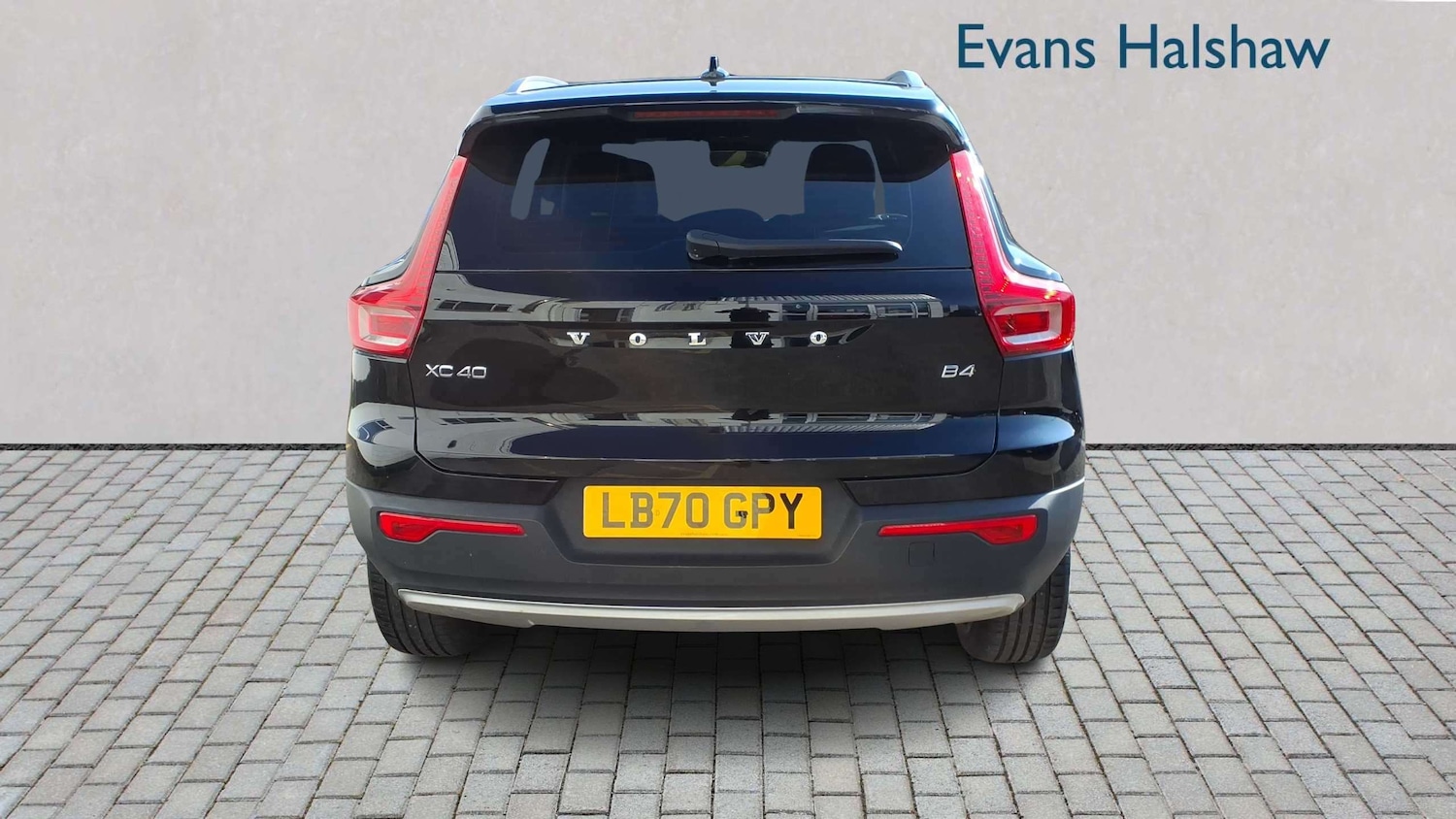 Used Volvo XC40 2020 for sale - 77810940: Photo 4