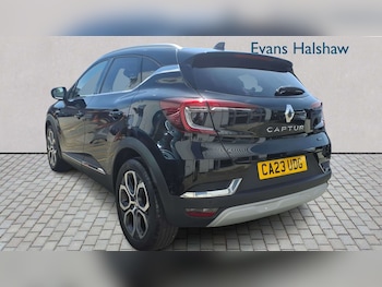 Used Renault Captur 2023 for sale - 78678622: Photo