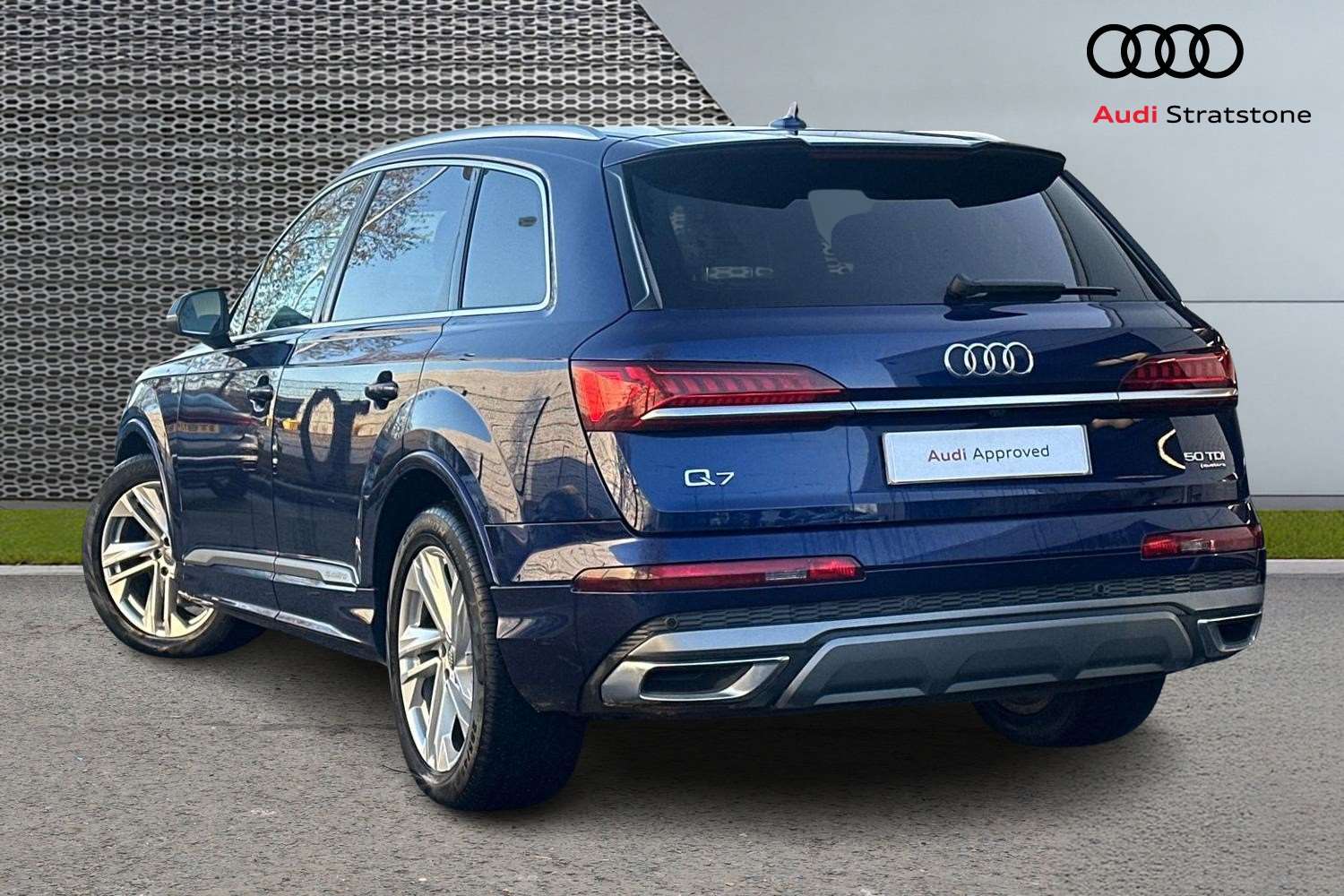 Used Audi Q7 2020 for sale - 77233126: Photo 3