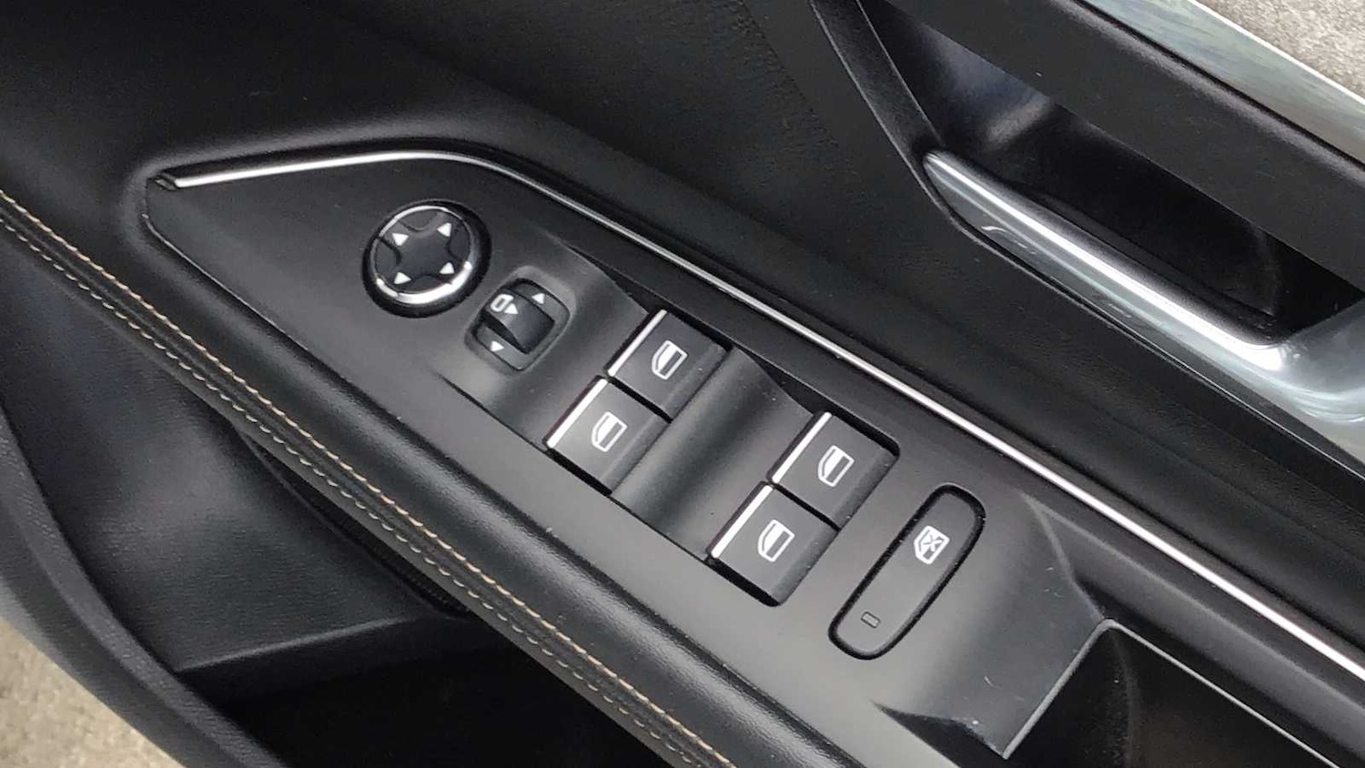 Used Peugeot 5008 2021 for sale - 77158345: Photo 30