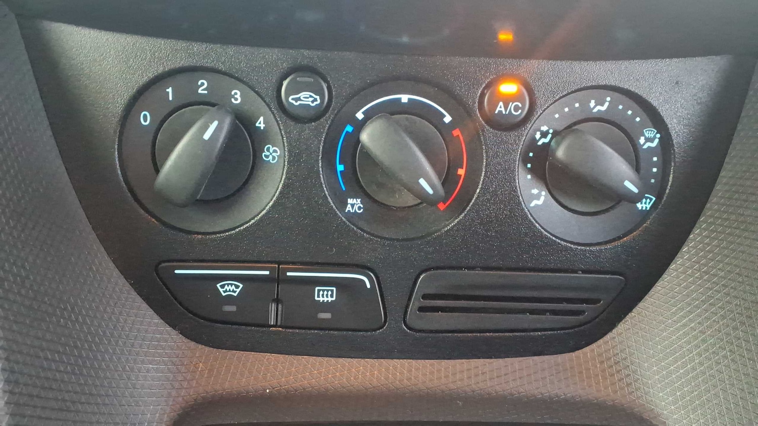 Used Ford Grand Tourneo Connect 2018 for sale - 76929037: Photo 10