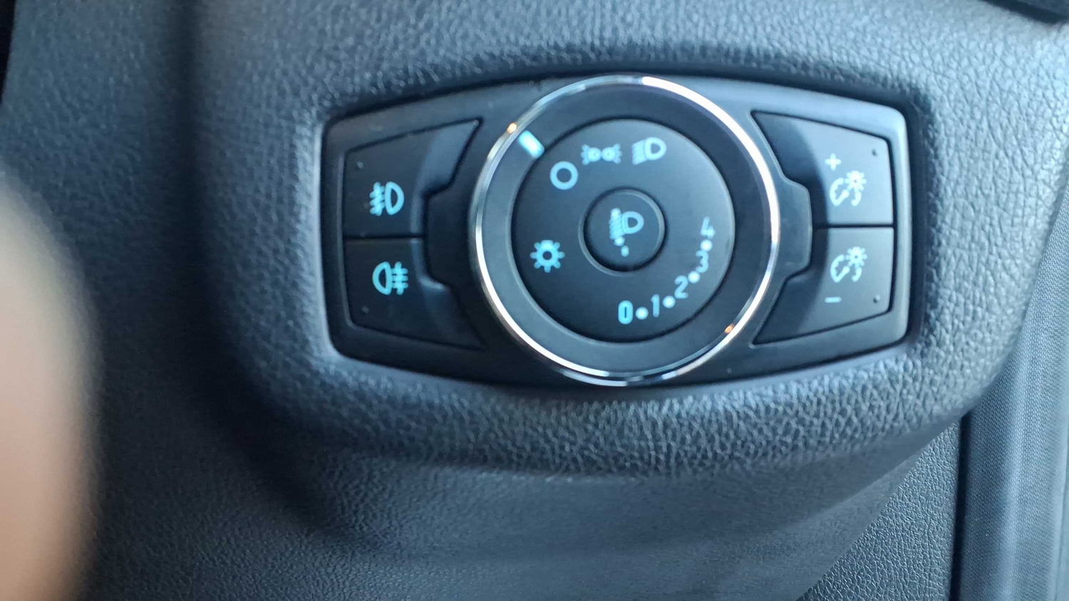 Used Ford Grand Tourneo Connect 2018 for sale - 76929037: Photo 11